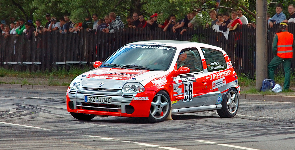 Front bumper renault clio 2